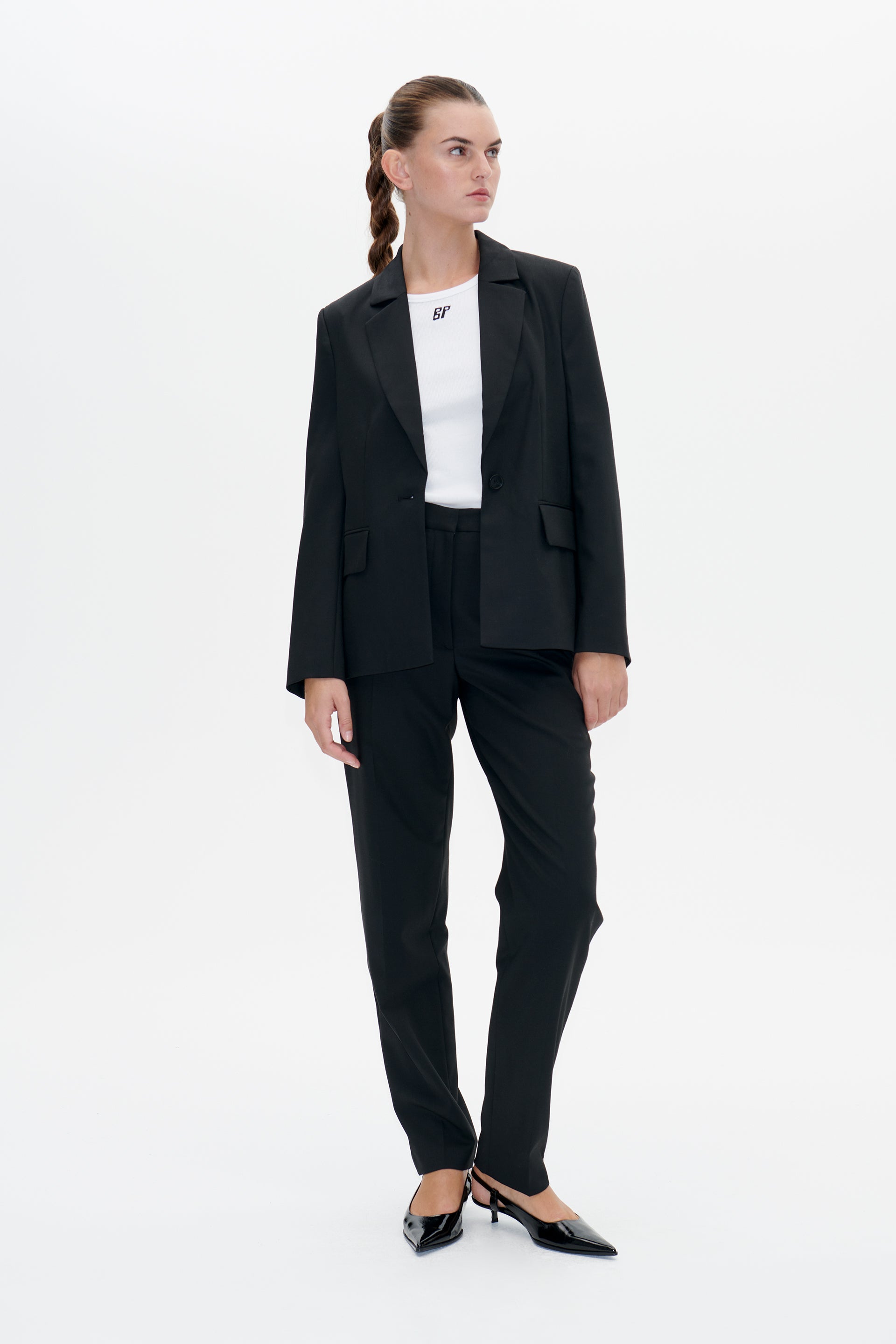 22068_9999_Lookfront.jpg mediafil