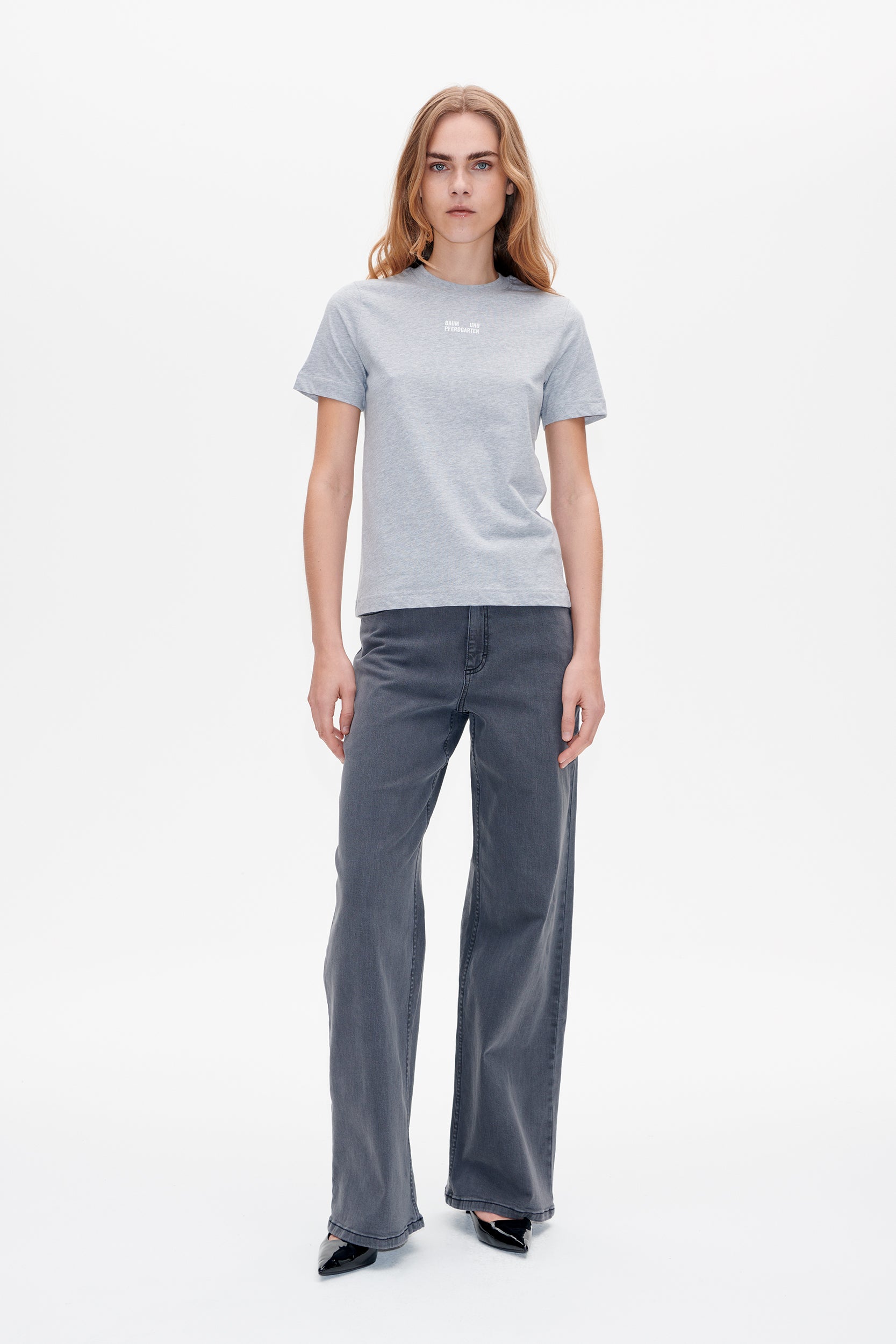 22137_9050_Frontlook.jpg mediafil