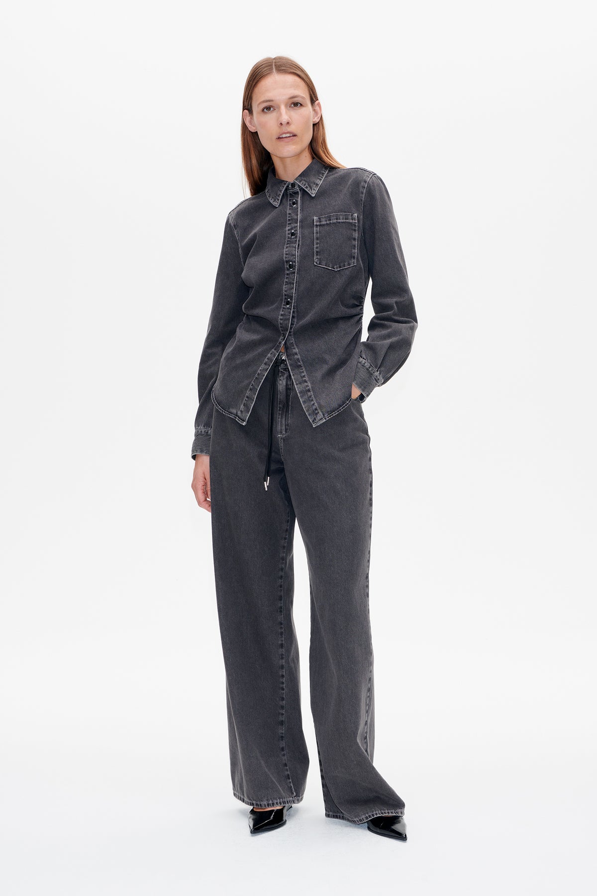 23925_9860_Lookfront.jpg mediefil