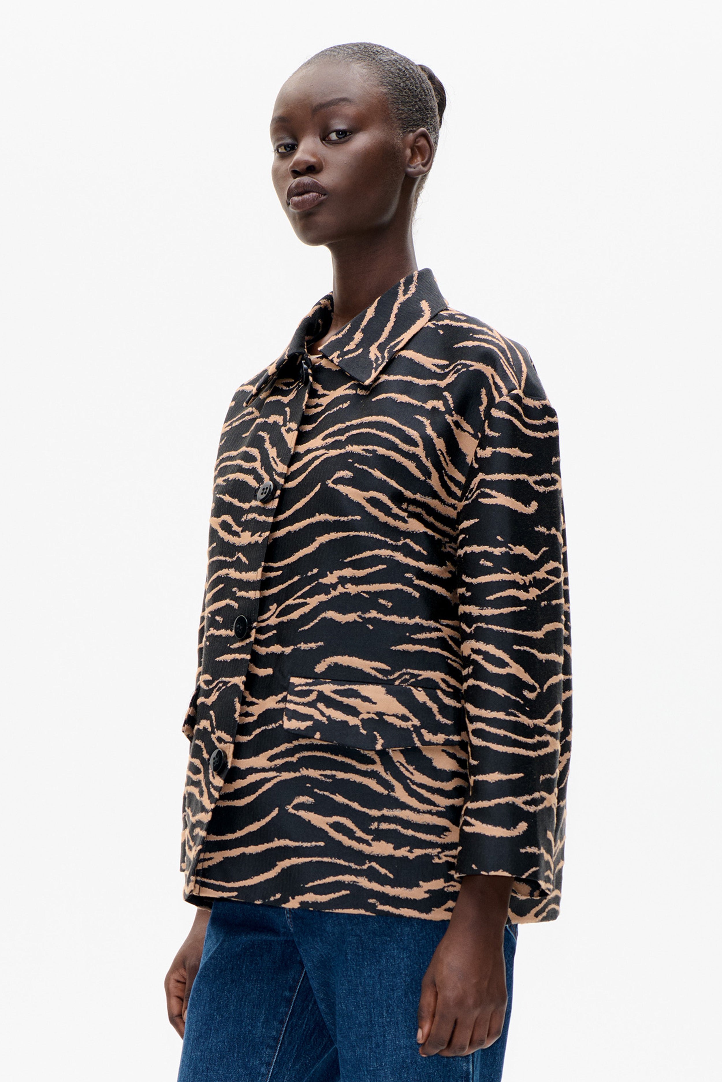 24311_8190_DETAIL.jpg media file