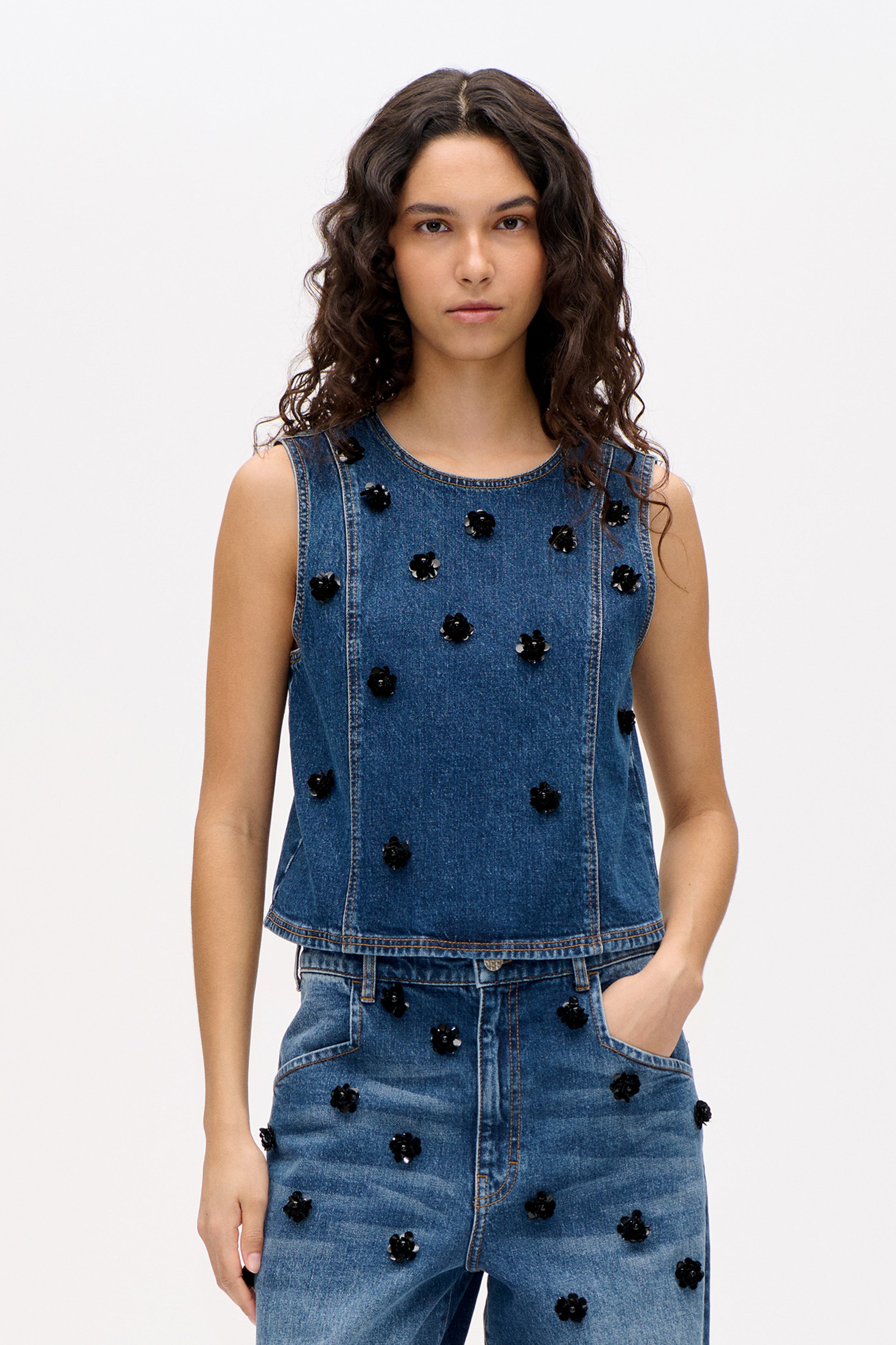 24433_7554_DETAIL.jpg media file