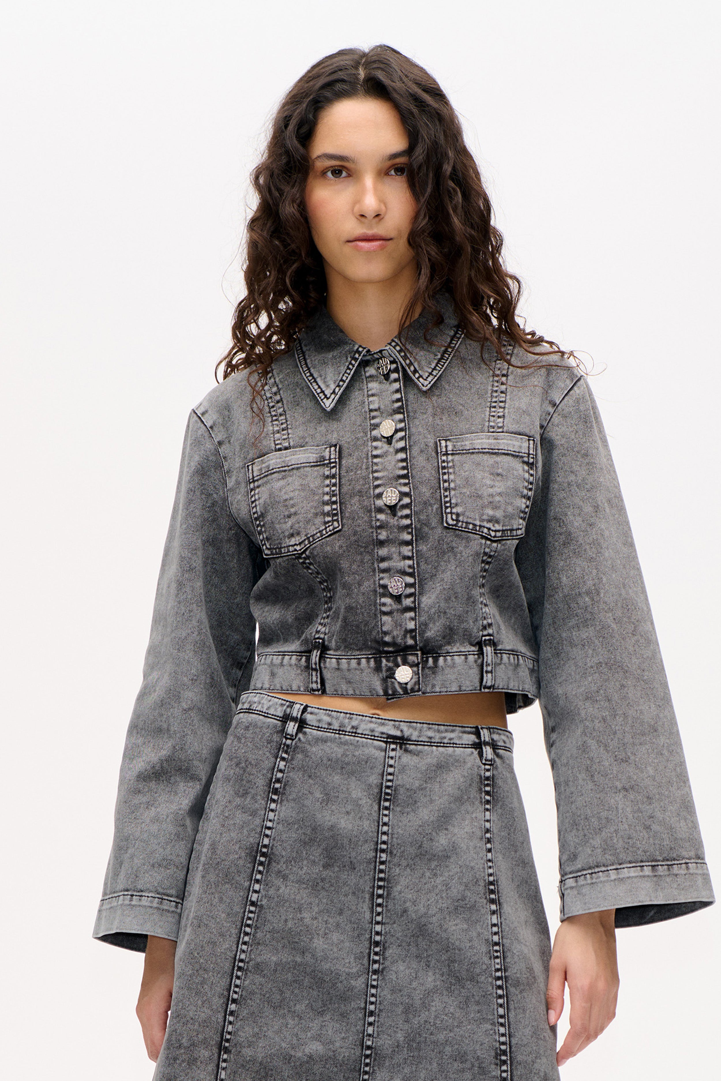 24453_9163_DETAIL.jpg media file