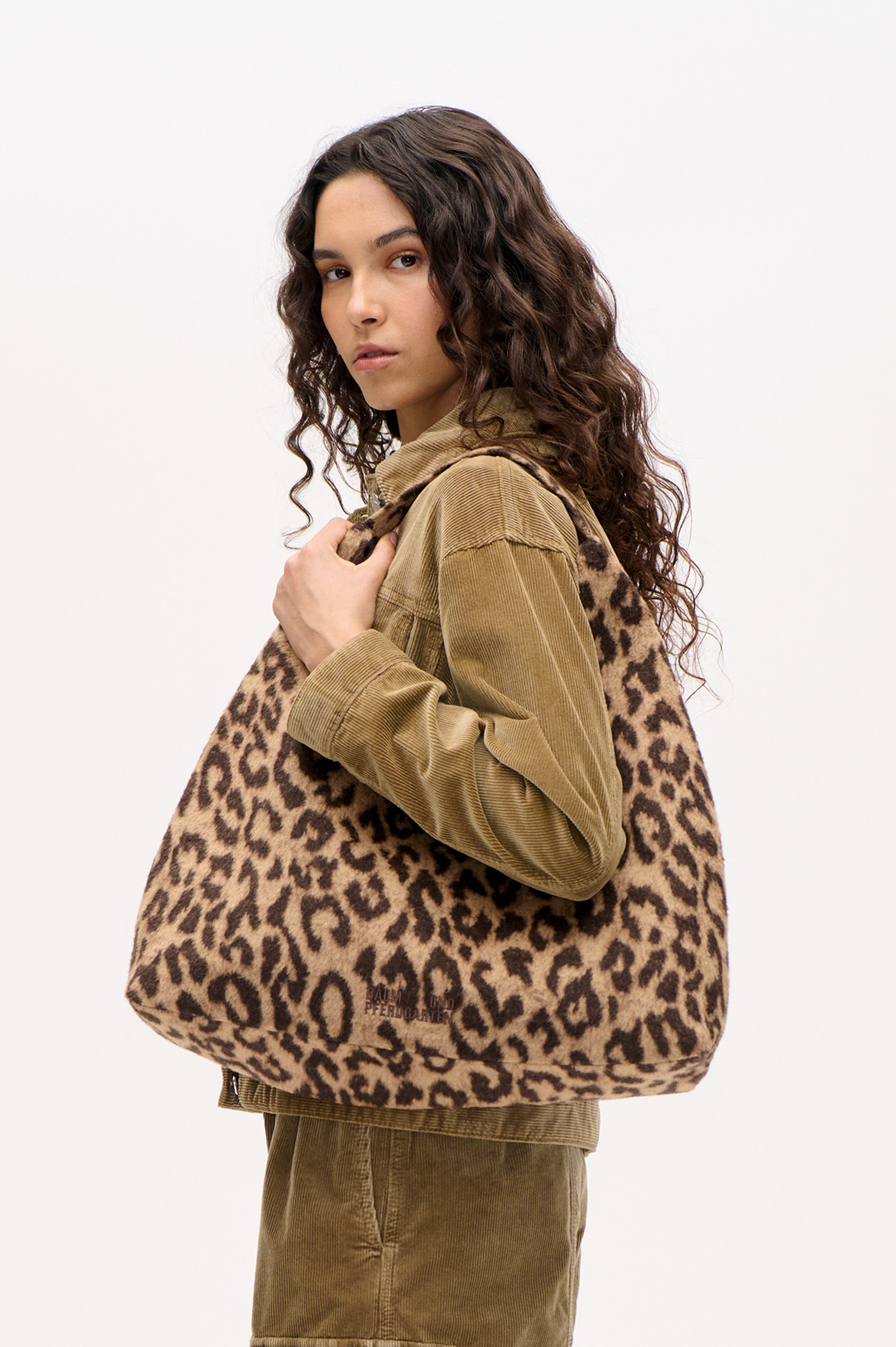 24560_8210_DETAIL.png media file