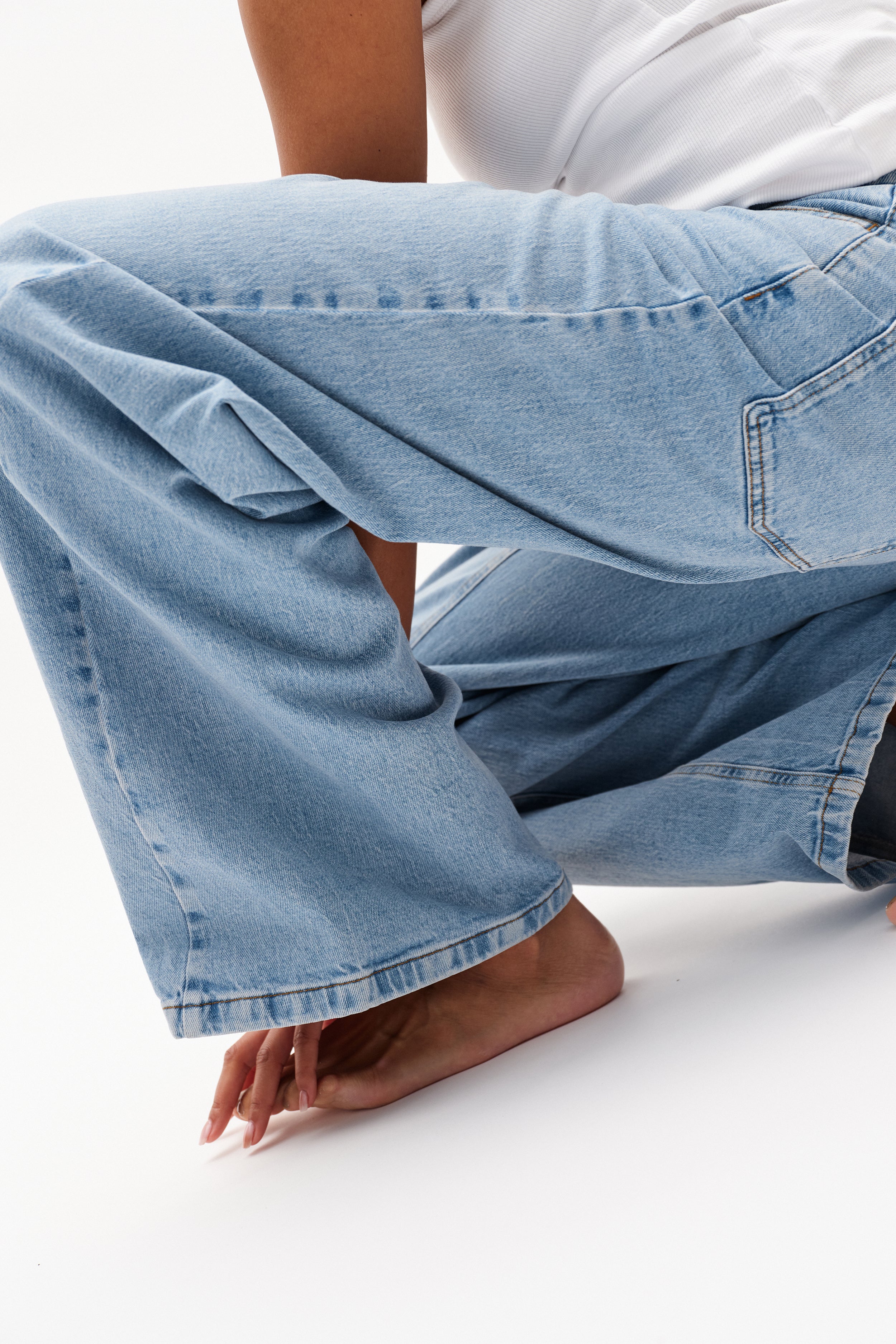 24711_7348_DETAIL2.jpg media file