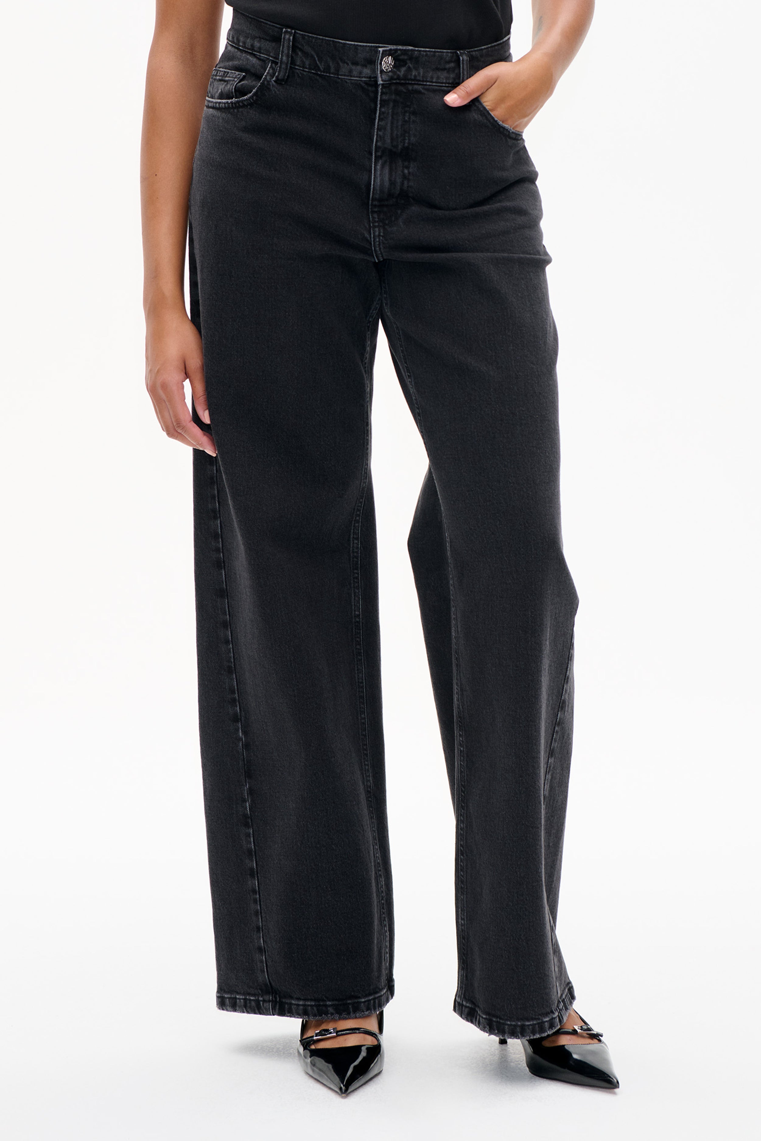 24711_9892_DETAIL.png media file