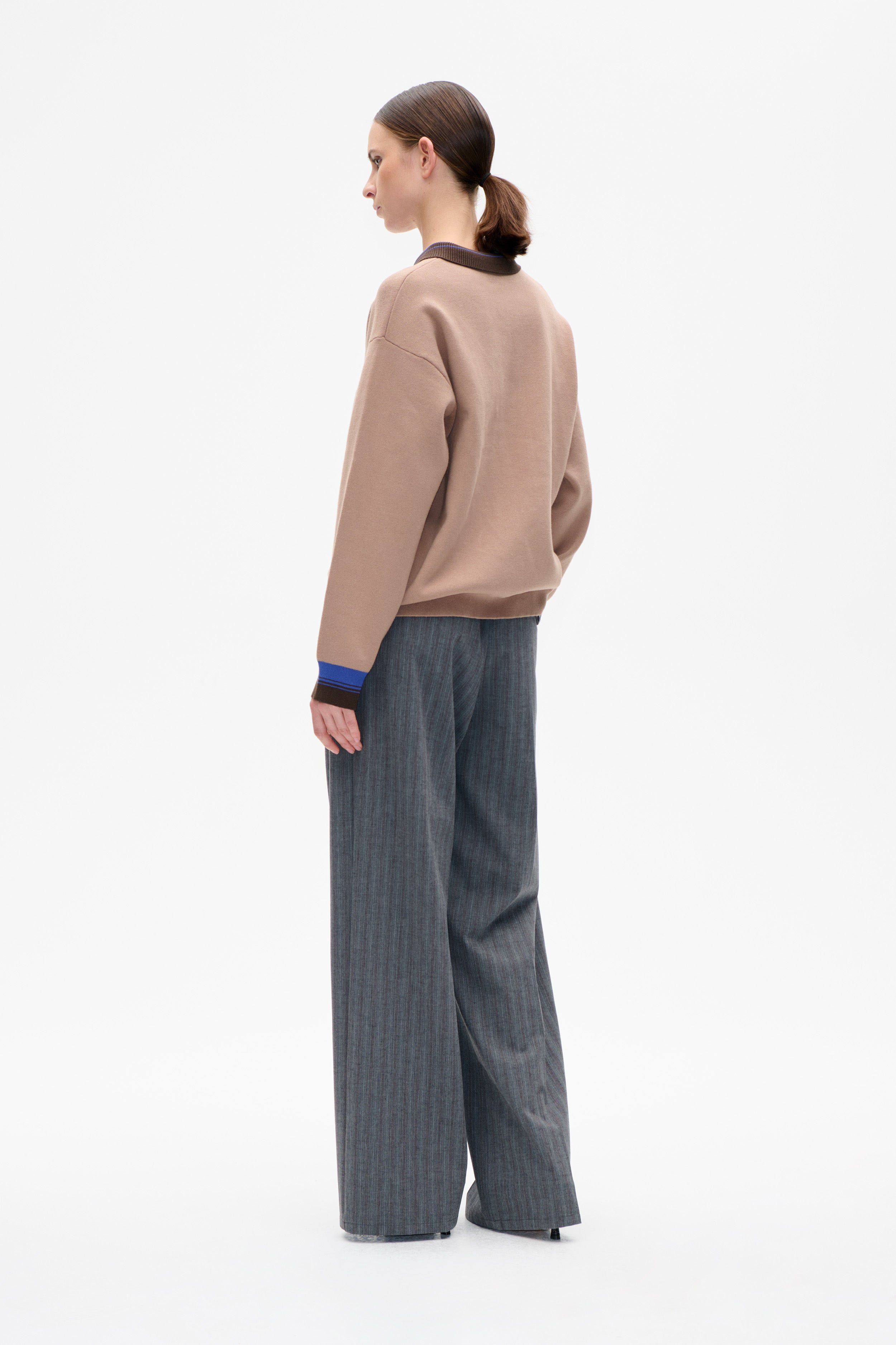 24779_8225_2.jpg media file