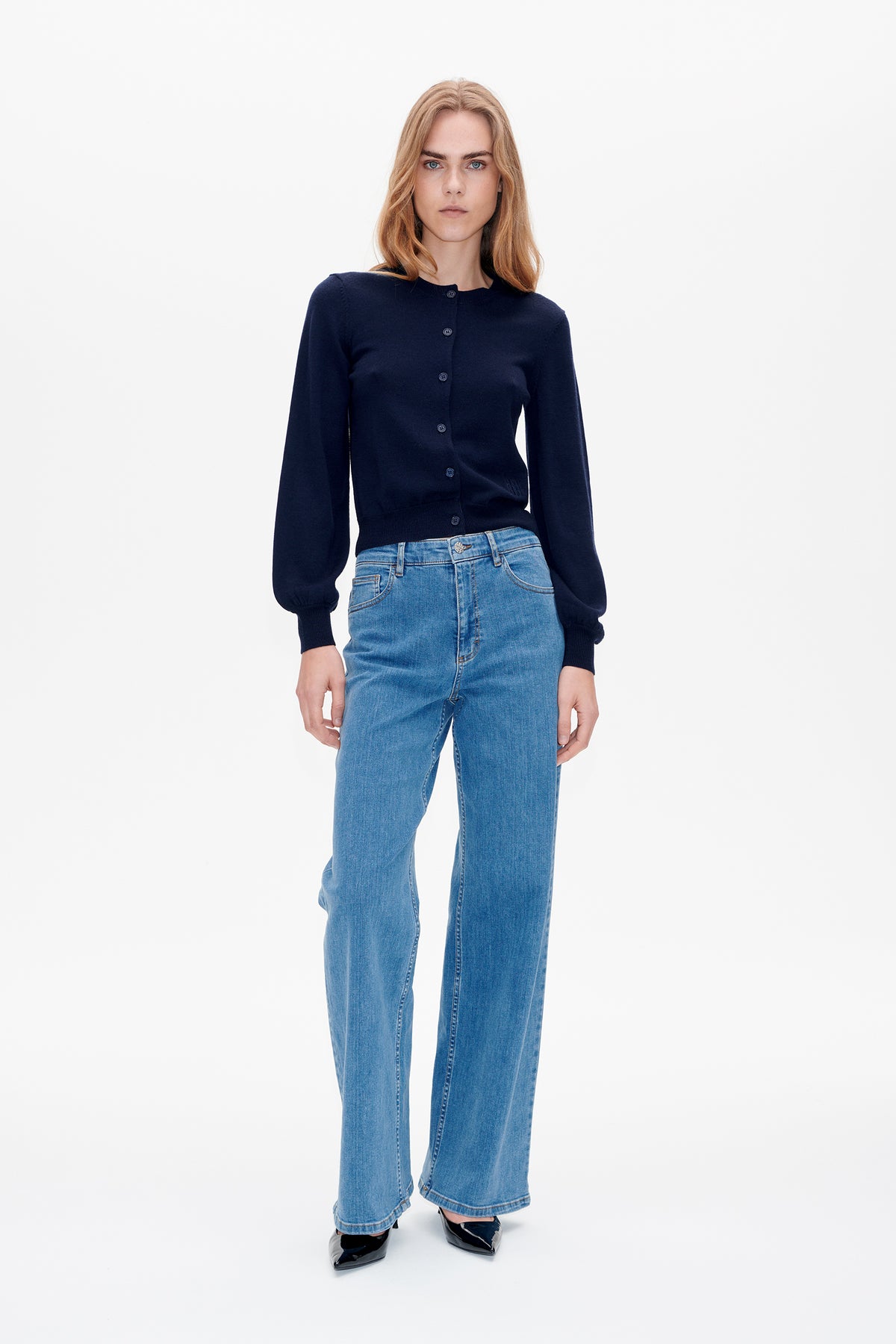 22061_7639_Frontlook.jpg mediafil