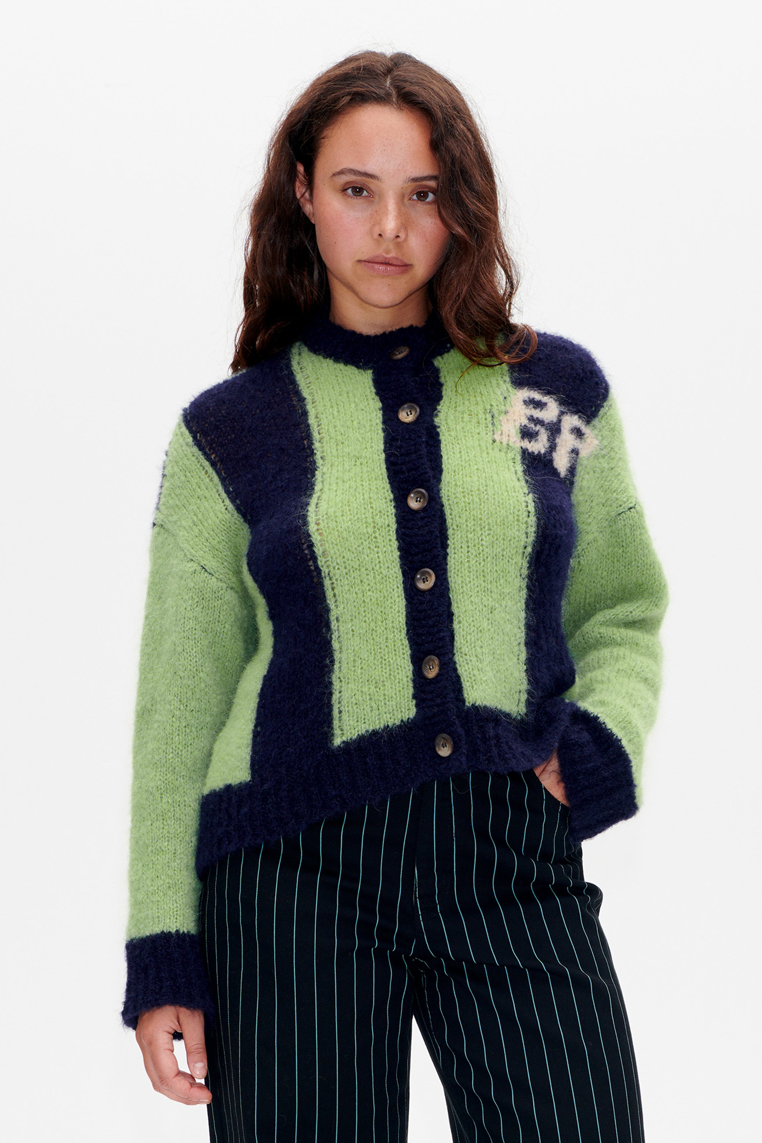 23964_7537_DETAIL.png media file