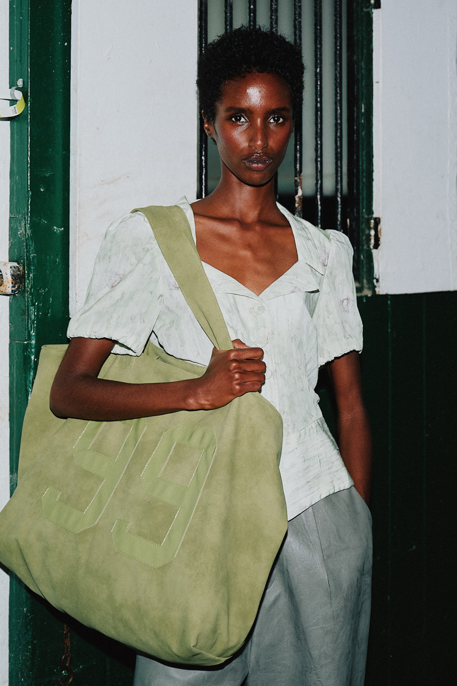 24826_5607_6.jpg media file