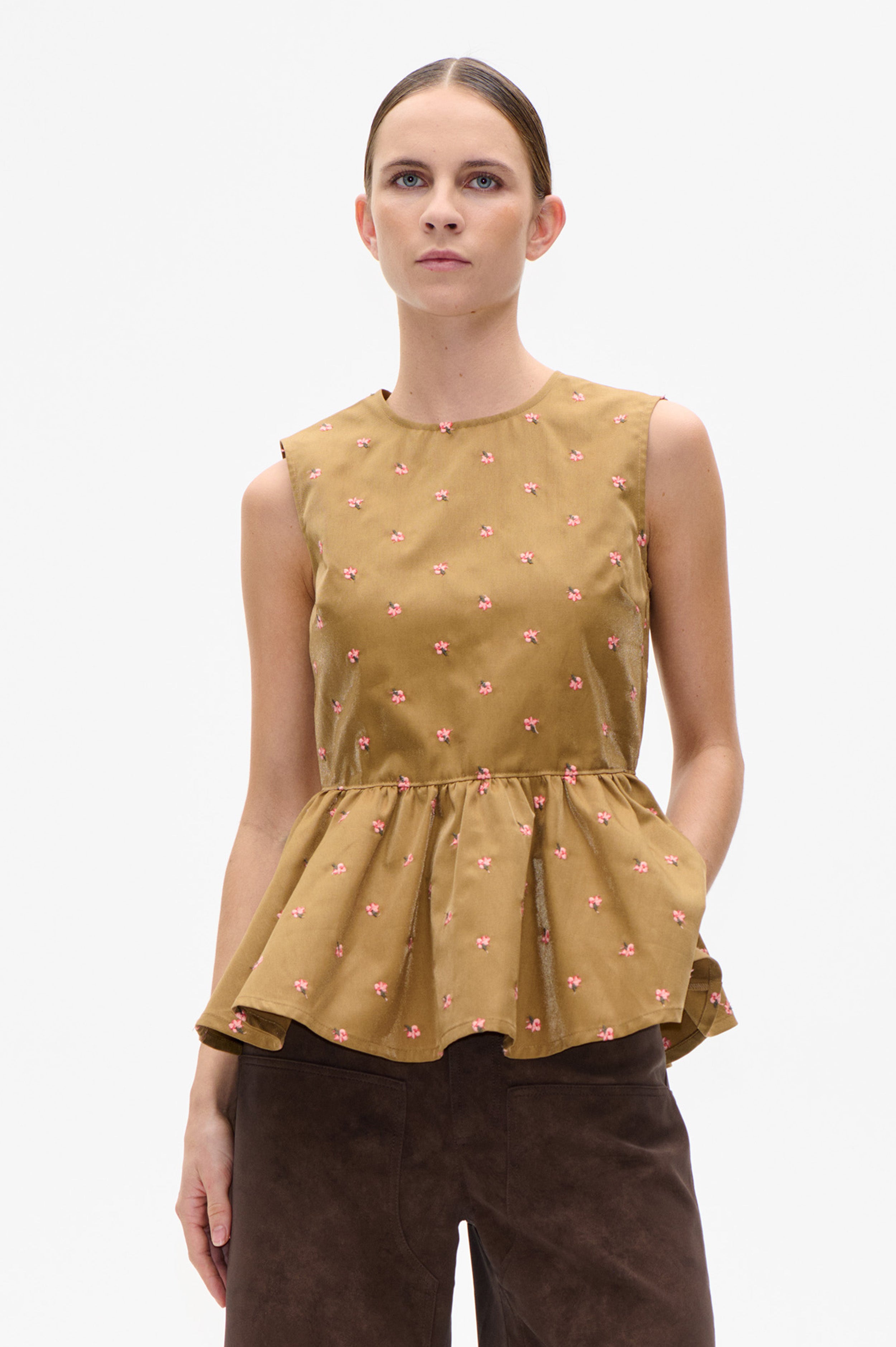 24927_8233_CROP.jpg media file